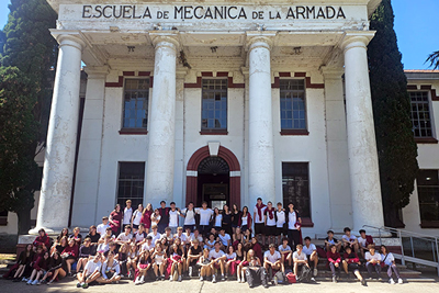 Die 12. Klasse besuchte die Erinnerungsstätte ex-ESMA